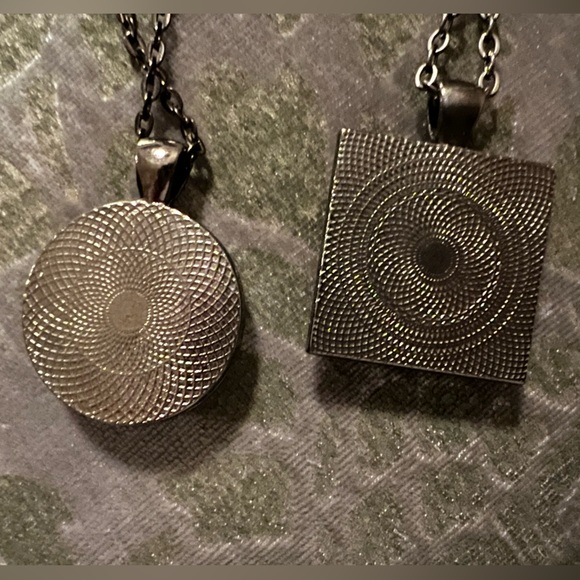 💙 2 for $20 - Bundle of SF Giants and SF 49ers necklaces - Picture 5 of 5